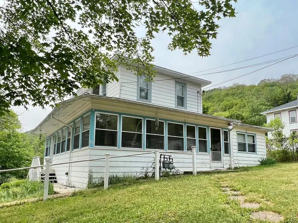 91 Glen St, Gillett, PA 16925