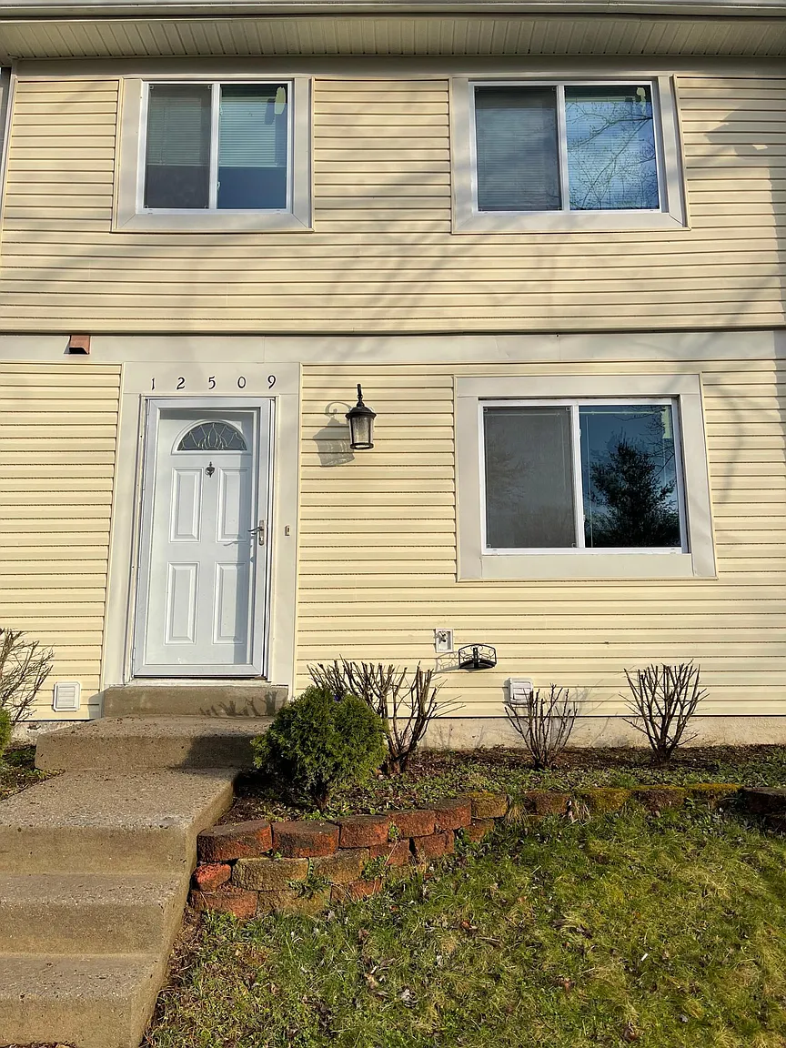 12509 Queensbury Ct photo 1