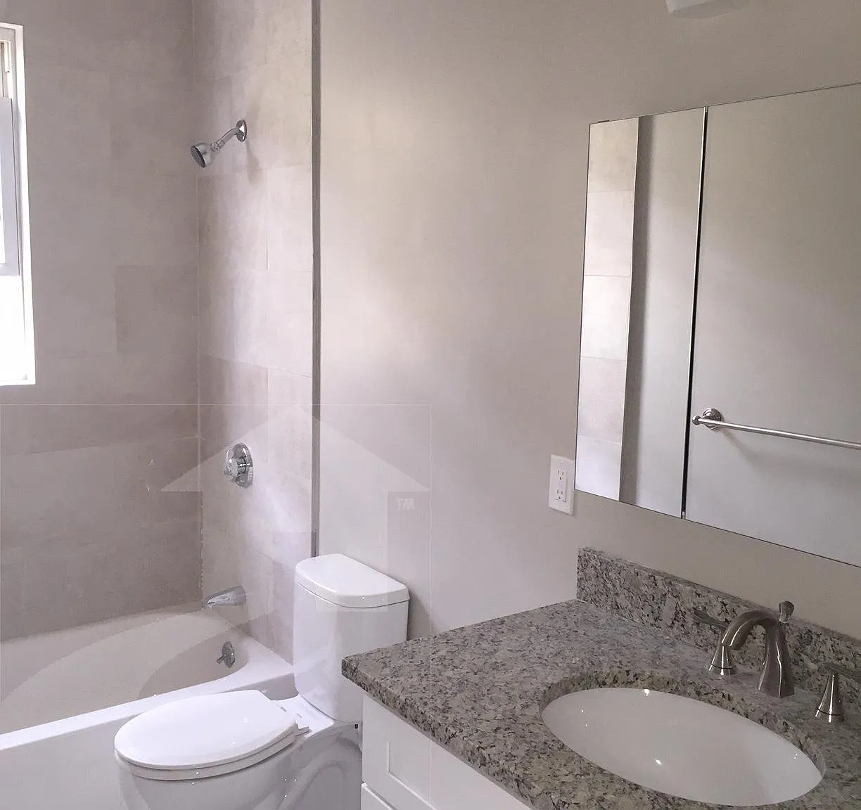 4 bed, 1500 sqft, $4,250 — Photo 4