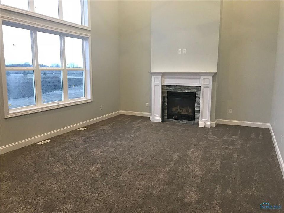 2nd image of 1505 Blackhawk Dr