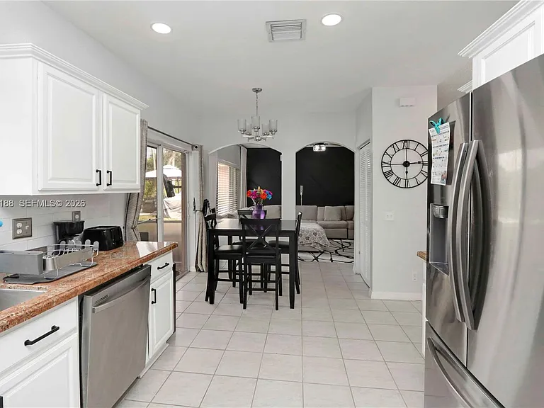 2232 SW 120th Ave — Photo 14