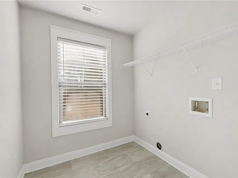 2439 Muirfield Pl — Photo 32
