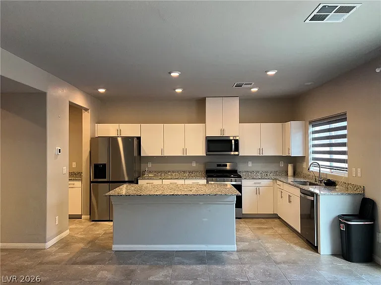 7521 Dragonfruit Ave — Photo 2