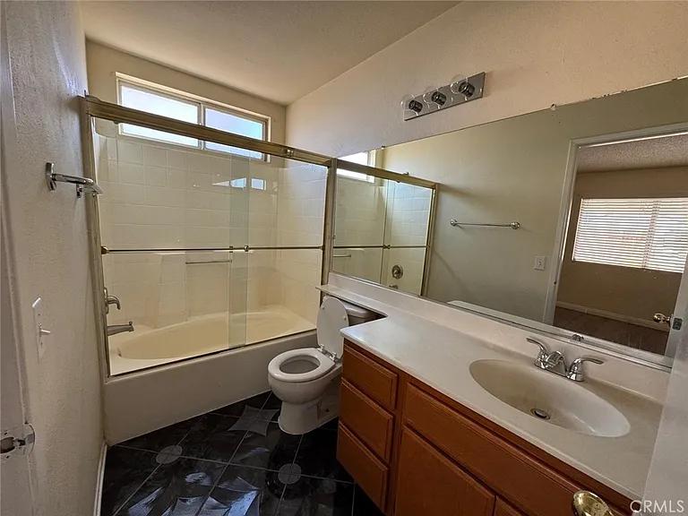 1229 Onyx Dr — Photo 17