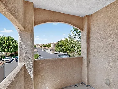 1 bed, 828 sqft, $1,600 — Photo 1