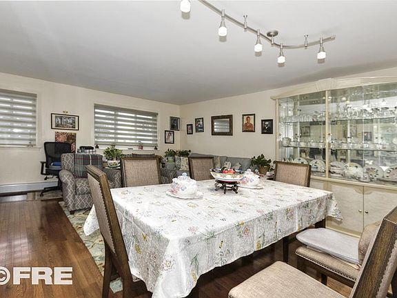2nd image of 1109 E 93rd St #301