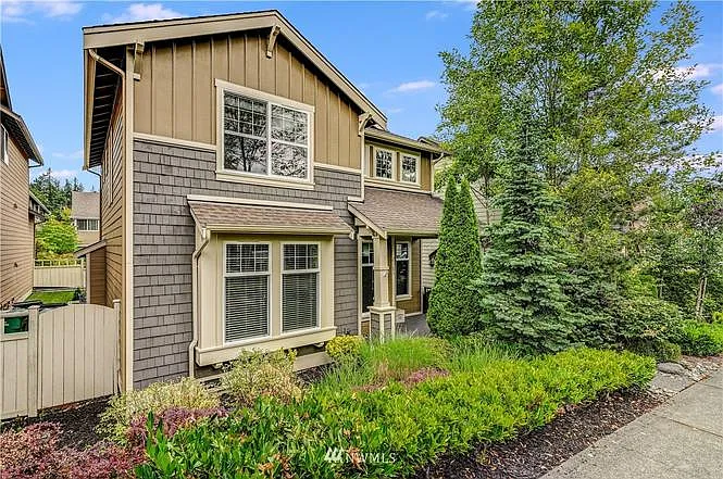 2183 NW Far Country Ln — Photo 2