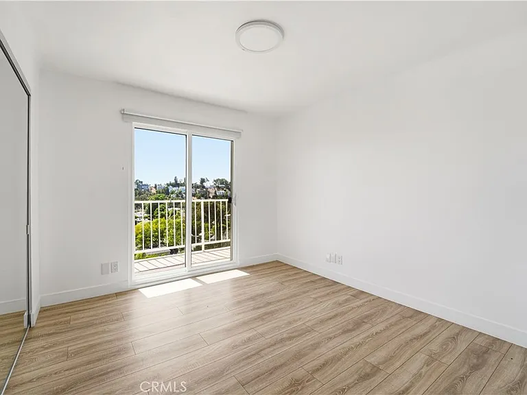 5035 Escobedo Dr — Photo 34