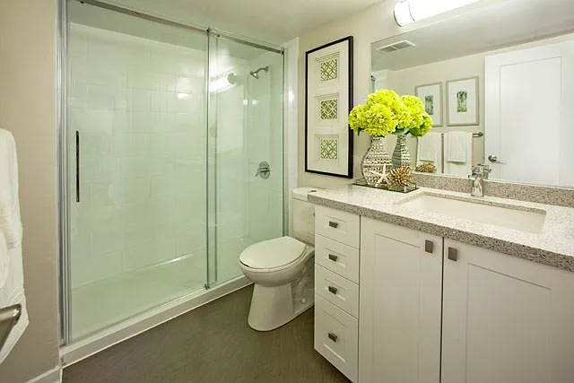 15 Regency Cres — Photo 9