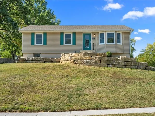 5100 England St, Merriam, KS 66203