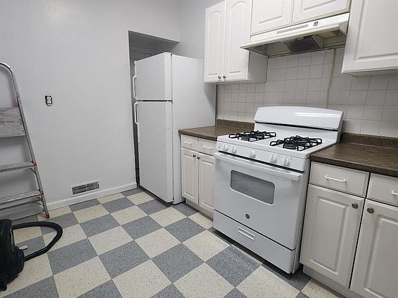 2nd image of 2516 86th St #1