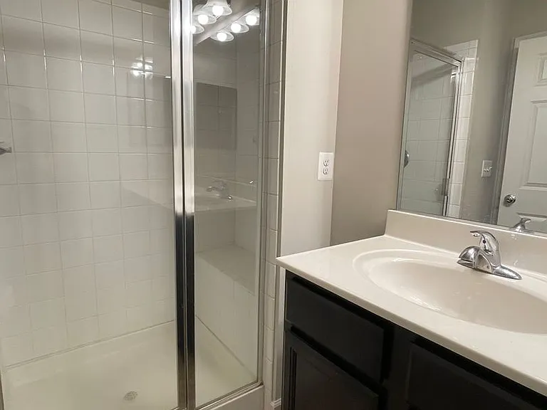 201 Woodstream Cir — Photo 12