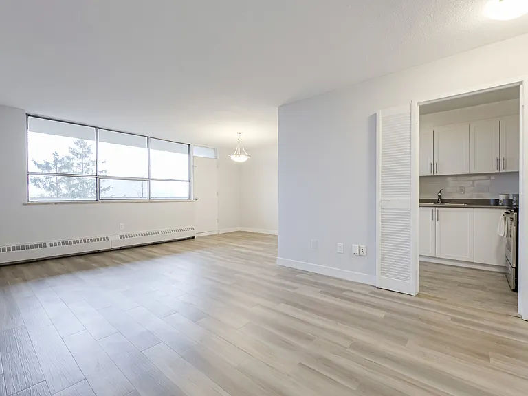 15 Tangreen Ct — Photo 8