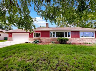 4717 Perry Ave N, Crystal, MN 55429