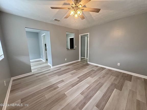 4th image of 2259 W 10TH Street