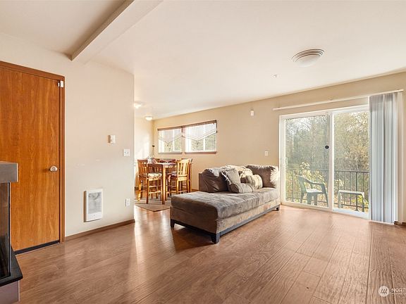 3rd image of 1018 109th Street Ct E #53