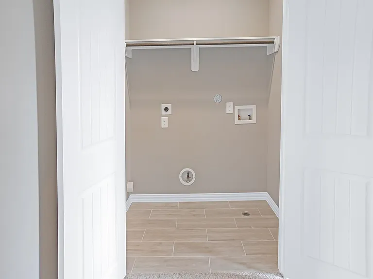 3911 Griggs Rd — Photo 20