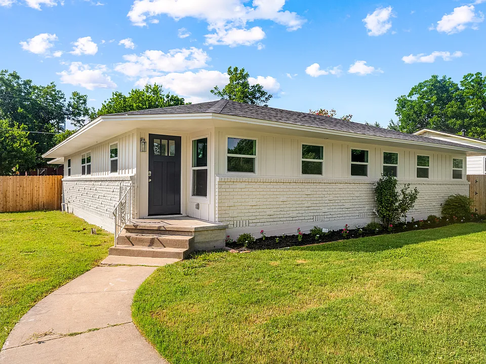 2701 Macarthur Dr