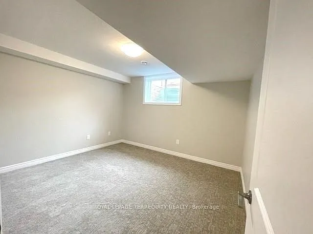 45 Dorchester Blvd #22 — Photo 32