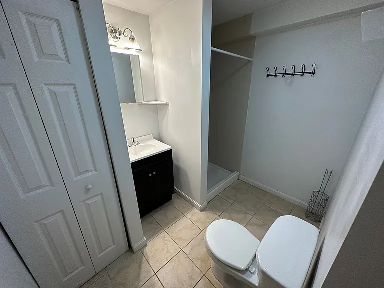 1 Salem Pl — Photo 18