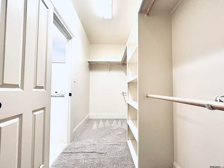 747 Portula Ave — Photo 15