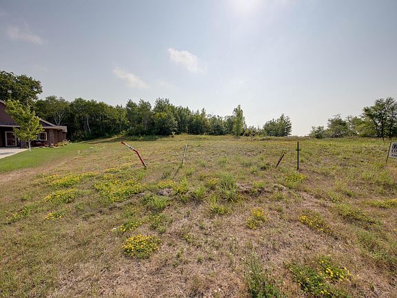 4th image of 1209 Oak Pond Dr