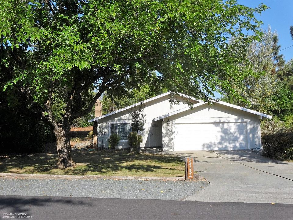 1st image of 24354 Camelia Way