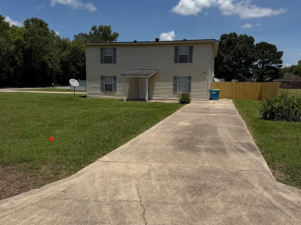 1003 School St #A