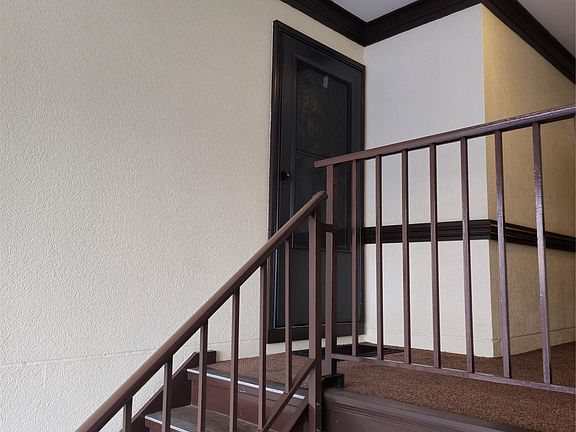 3rd image of 23 Nottingham Circle #23