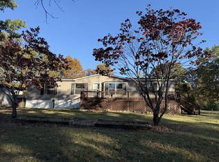 1600 Little Hurricane Creek Rd, Mc Ewen, TN 37101