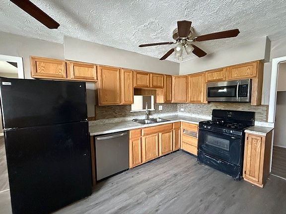 4th image of 1550 N Rural St