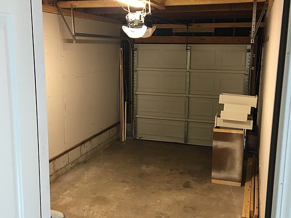 Single car garage