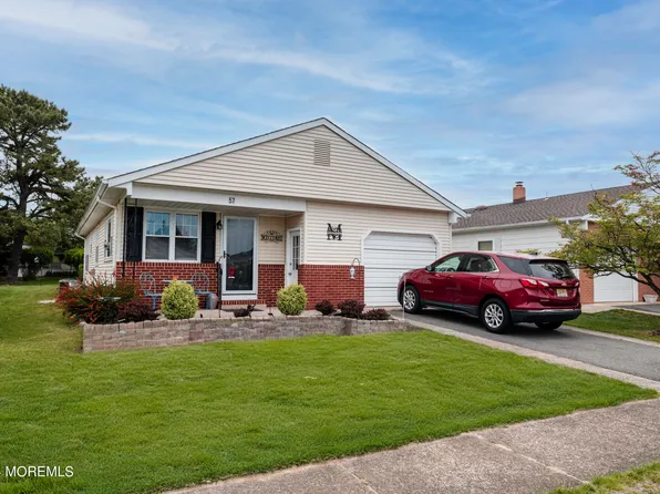 57 Virgin Islands Drive, Toms River, NJ 08757