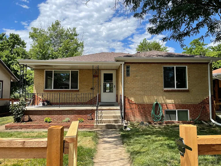 3261 S Pearl St — Photo 2