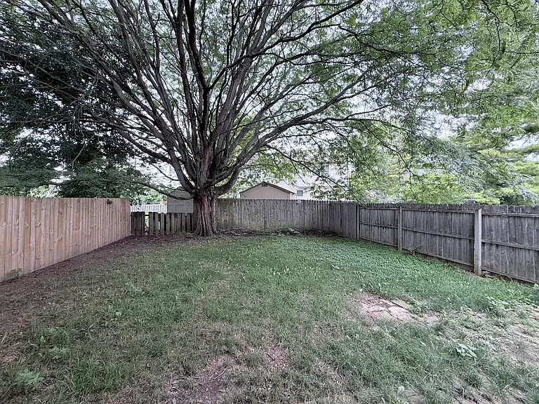 4849 Herndon Dr — Photo 39