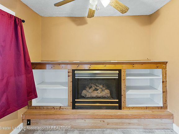 5th image of 1213 W Mount Hope Ave