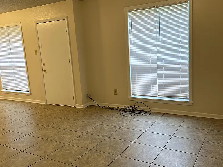 1404 Wyoming Ave — Photo 11