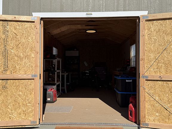 5th image of 787 Rustic Ct