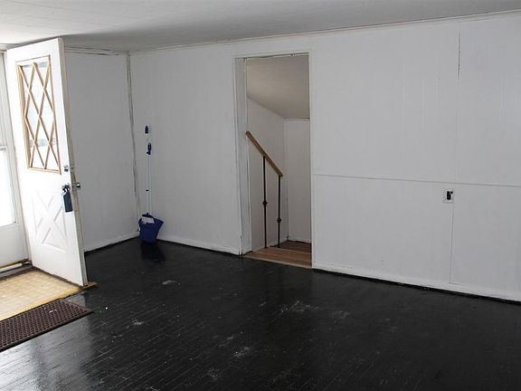 5th image of 3718 York St