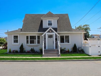 9 Franklin Street, East Rockaway, NY, 11518