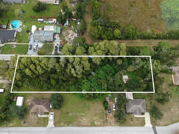 930 NE 1st Ter, Crystal River, FL 34429