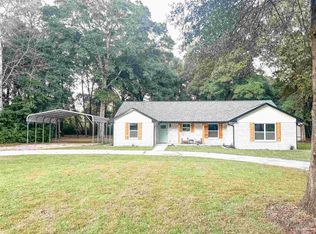 6350 Greenwood Dr, Milton, FL 32570