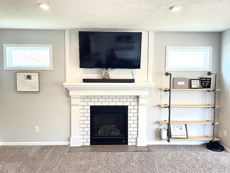 1st image of 7817 High Knoll Dr SE