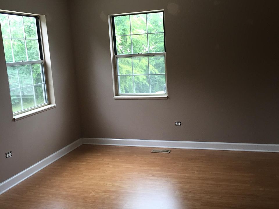 1st image of 628 N Lake Shore Dr