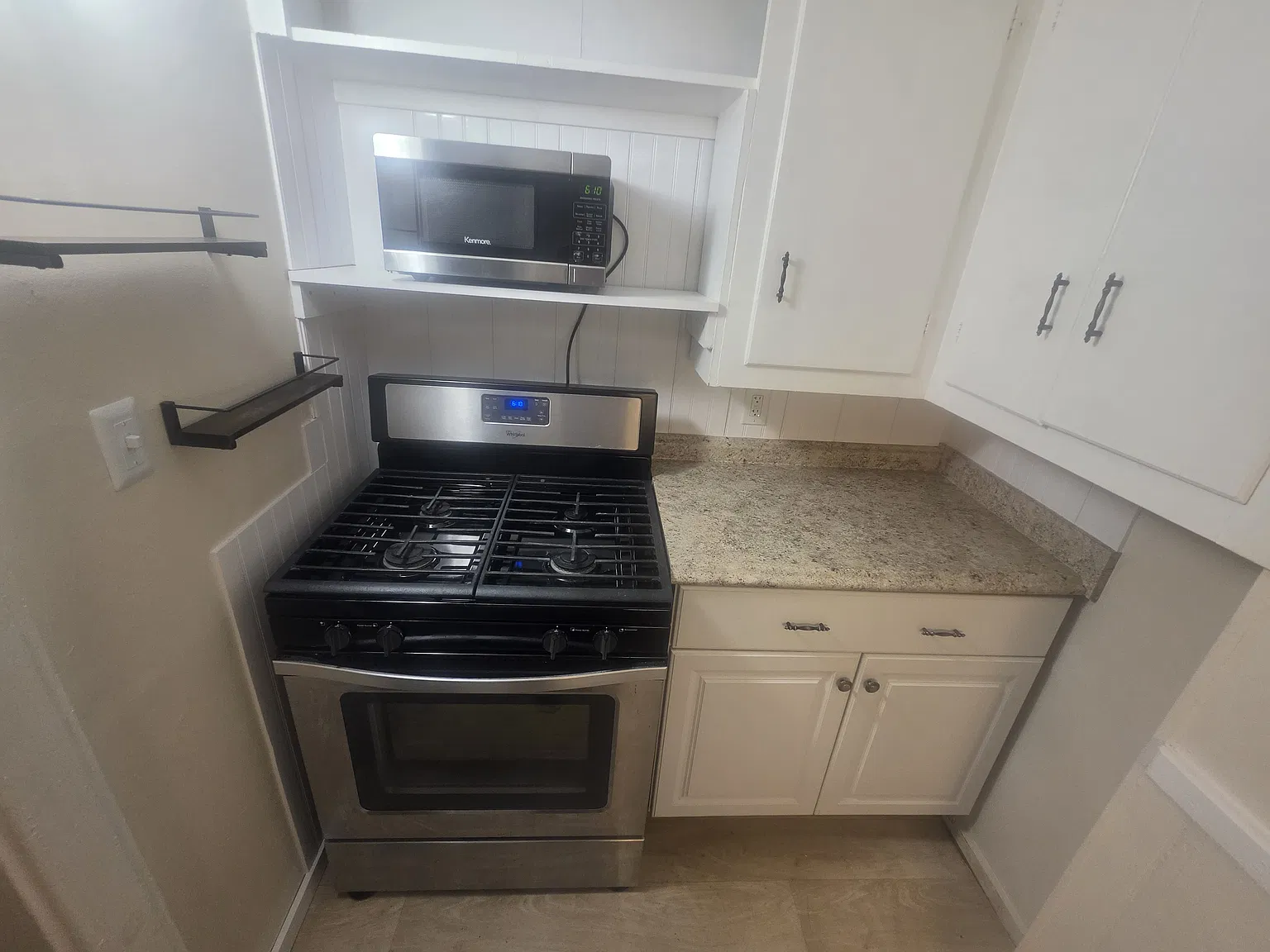 342 East Street — Photo 3