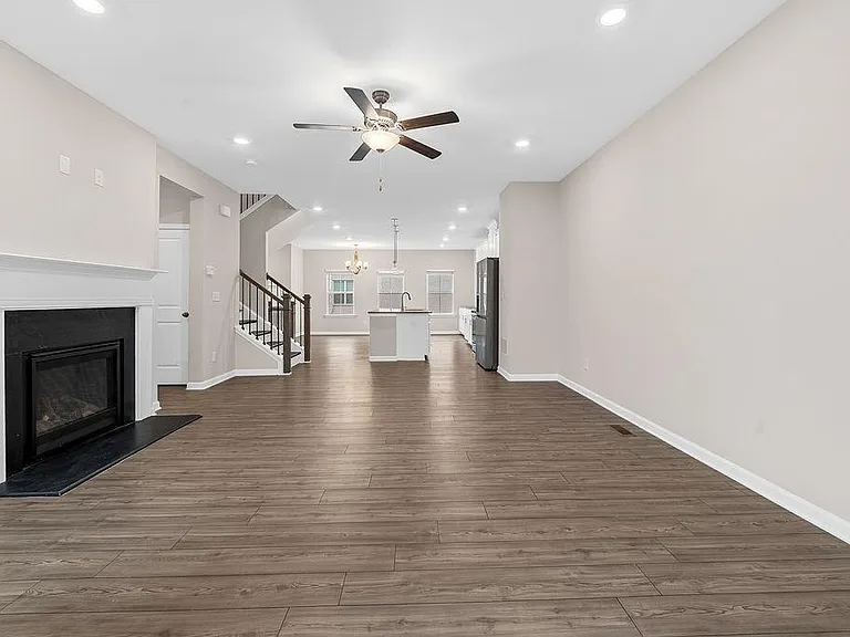 2247 Pink Hawthorn Dr — Photo 16