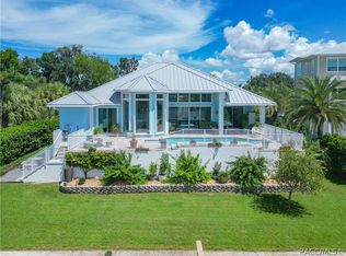 838 SW Kings Bay Dr, Crystal River, FL 34429