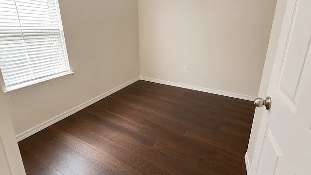 325 Highland Meadows St — Photo 12