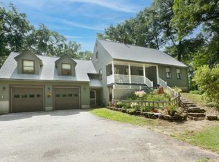 300 Padre Rd, New Braintree, MA 01531