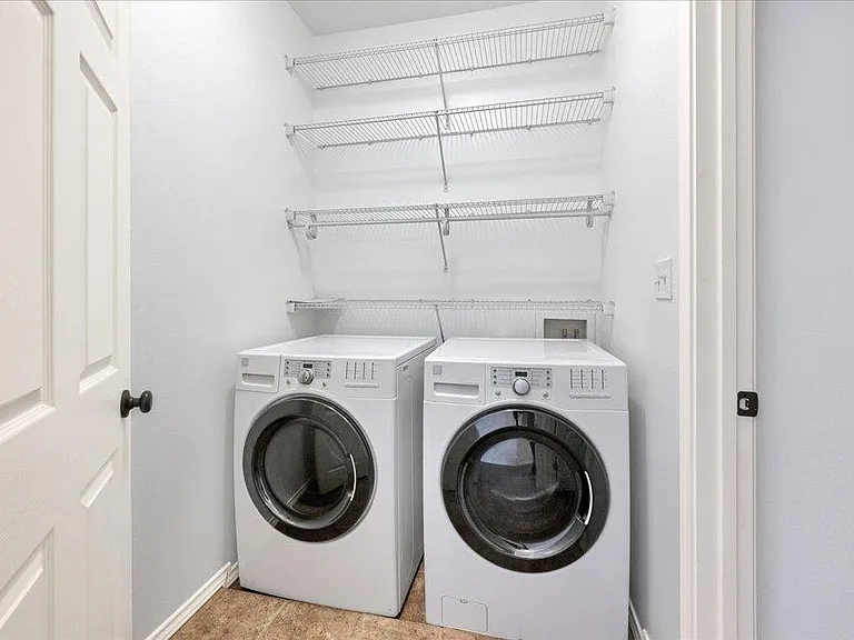 4600 Rivka Cv — Photo 24